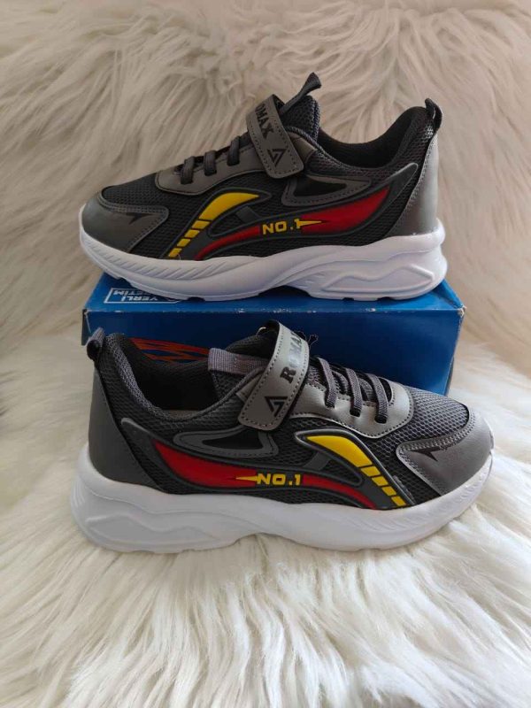 Romax Sneakers